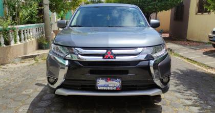 Vendo Mitsubishi Outlander
