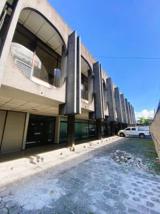 VENDO Local Comercial de 95 mts en Avenida Olímpica